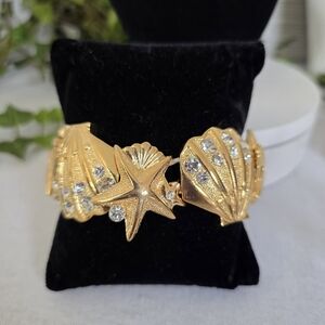 Vintage Chunky Gold Seashell Starfish Statement Bracelet